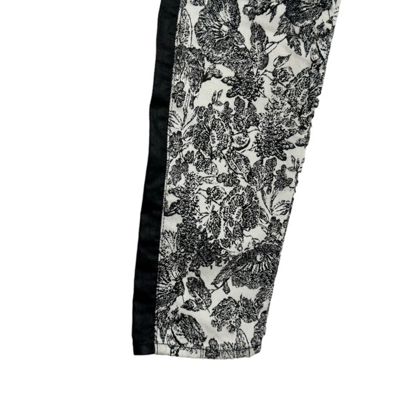 7 For All Mankind  Floral Print Side Stripes Black White Printed Jeans Denim 29 - Picture 9 of 16